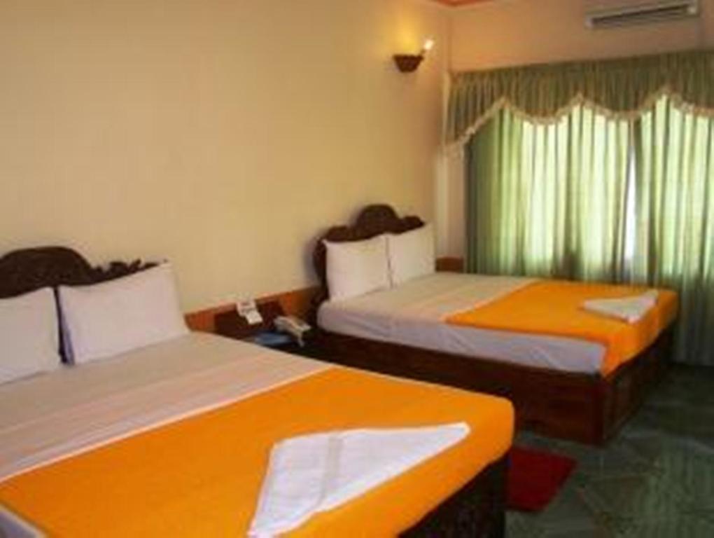Thy Ny Hotel Battambang Exterior photo